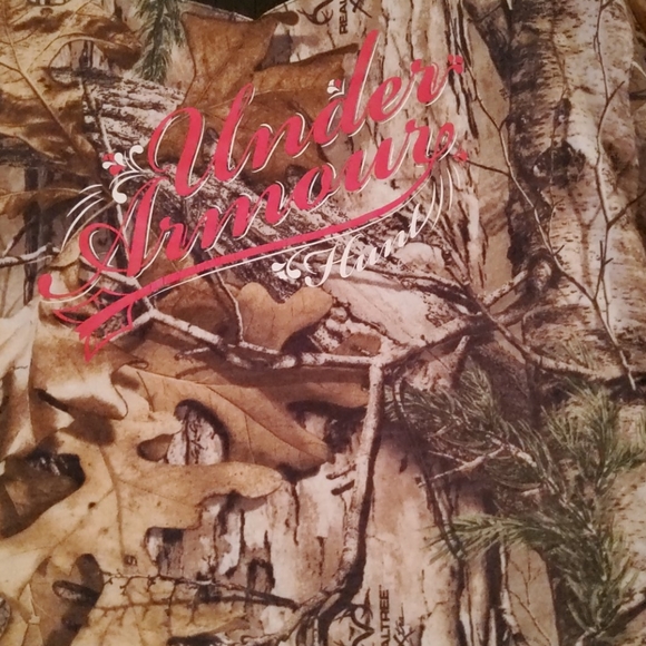 Under Armour Hunt T-shirt Size Medium - Picture 2 of 5